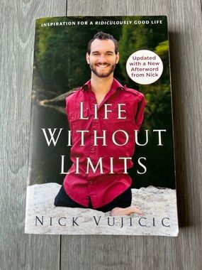 Life Without Limits by Nick Vujicic - Hardcover/Paperback (Red Cover)
